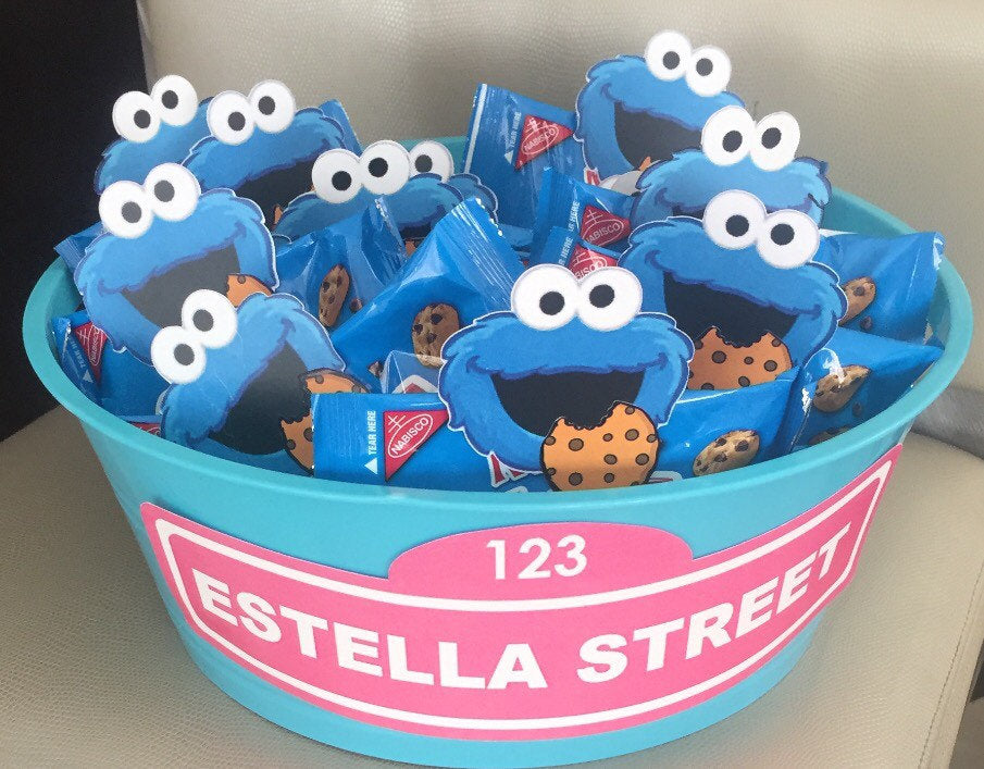 Cookie Monster cut outs Face with cookie (12), Sesame Street party